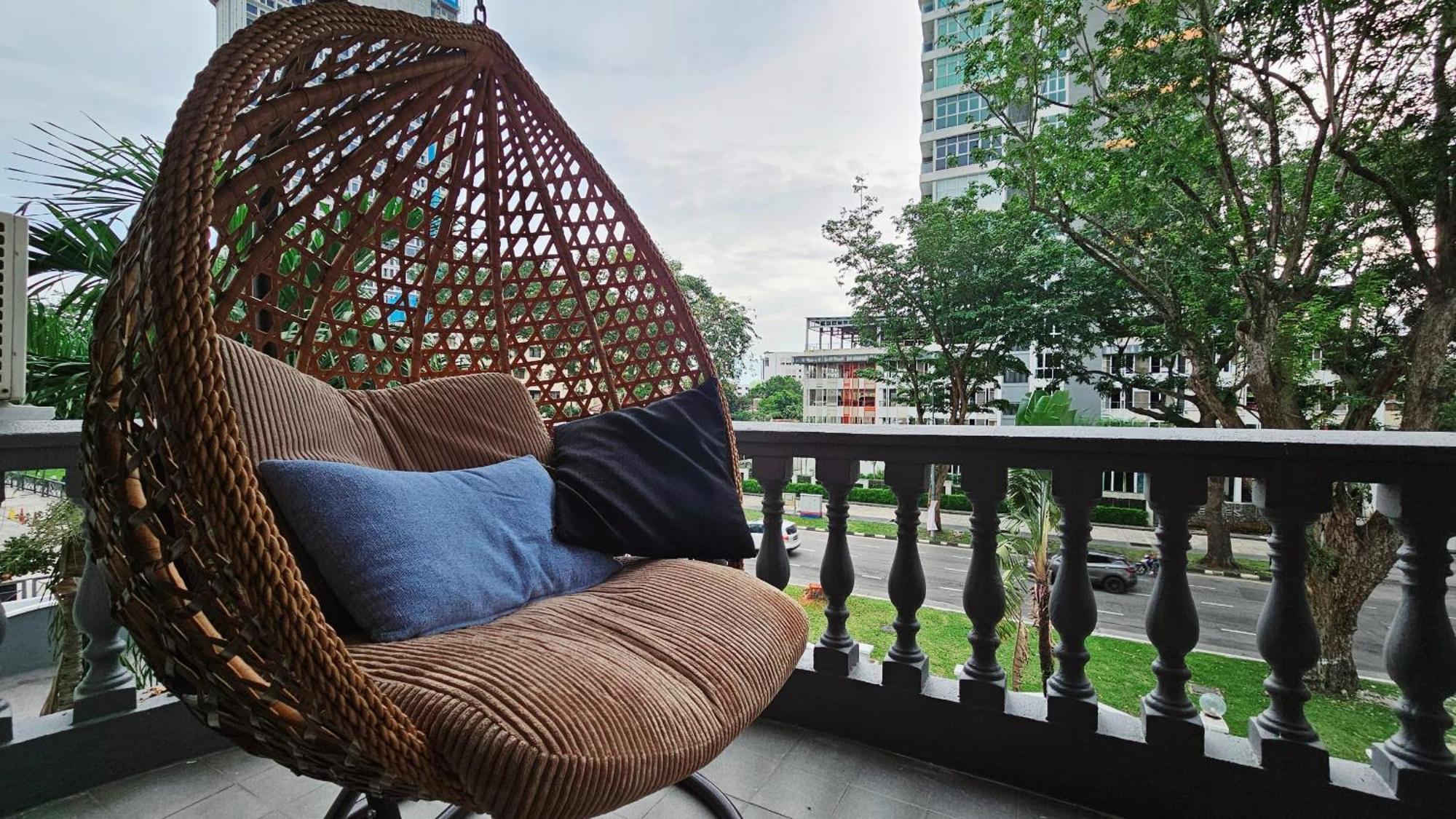 Noble Center Macalister 3 Bedroom 3 Carpark