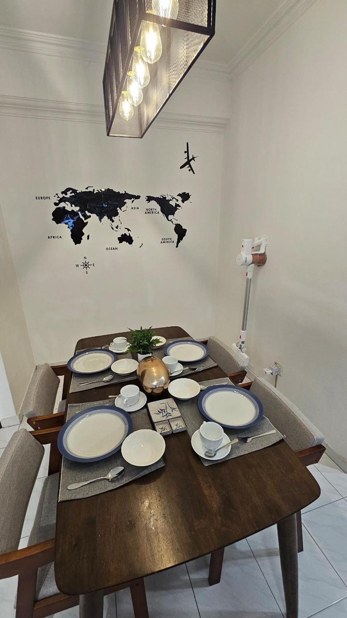 Noble Center Macalister 3 Bedroom 3 Carpark