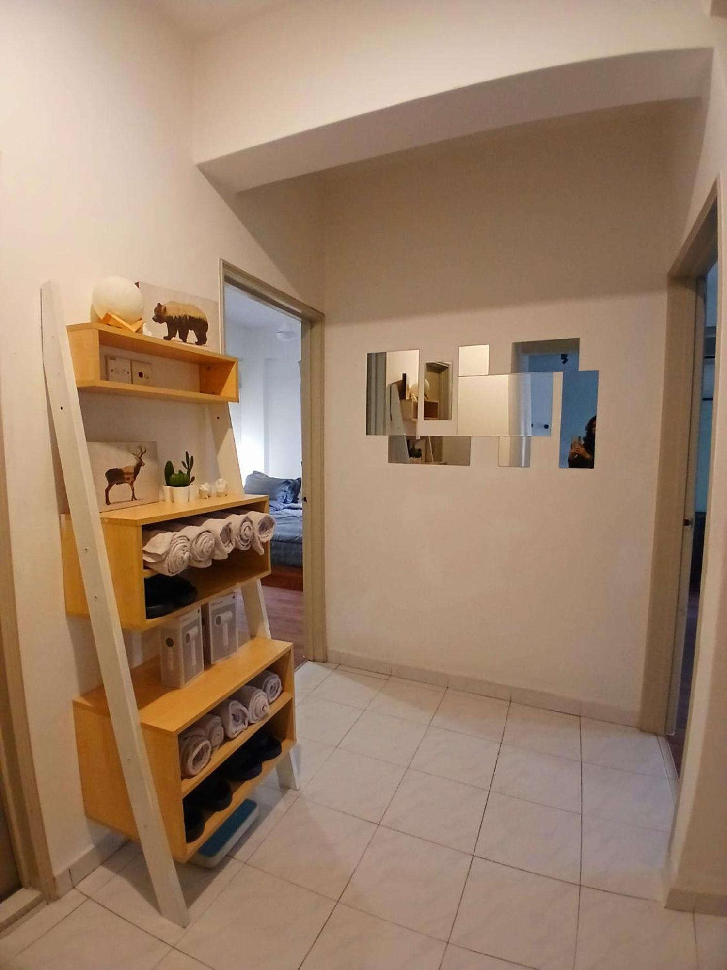 Noble Center Macalister 3 Bedroom 3 Carpark Apartment *